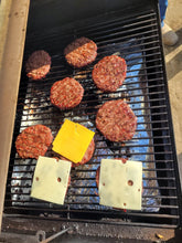 Load image into Gallery viewer, *Bulk* 1/3lbs Ground Beef Patties
